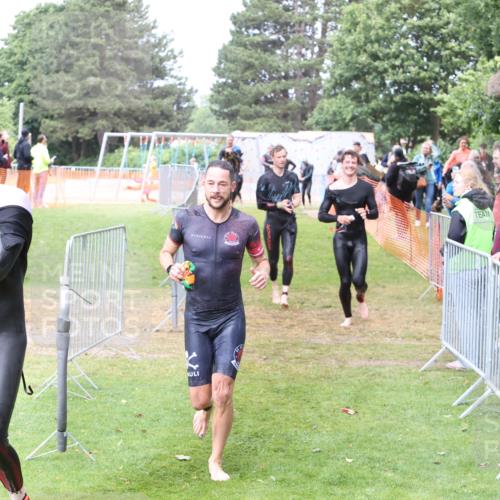 14.06.2026 - 7 Türme Triathlon Andreas Tolksdorf http://msf.ph/oto/9812524 14.06.2026 11:37:41 Schwimmen  meine-sportfotos.de