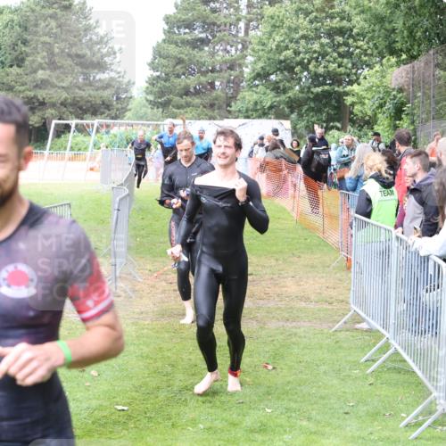 14.06.2026 - 7 Türme Triathlon Andreas Tolksdorf http://msf.ph/oto/9812528 14.06.2026 11:37:43 Schwimmen  meine-sportfotos.de