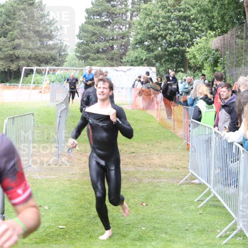 14.06.2026 - 7 Türme Triathlon Andreas Tolksdorf http://msf.ph/oto/9812529 14.06.2026 11:37:43 Schwimmen  meine-sportfotos.de
