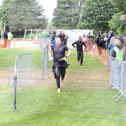 14.06.2026 - 7 Türme Triathlon Andreas Tolksdorf http://msf.ph/oto/9812536 14.06.2026 11:37:51 Schwimmen  meine-sportfotos.de