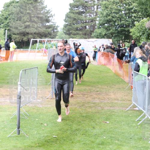 14.06.2026 - 7 Türme Triathlon Andreas Tolksdorf http://msf.ph/oto/9812542 14.06.2026 11:37:55 Schwimmen  meine-sportfotos.de