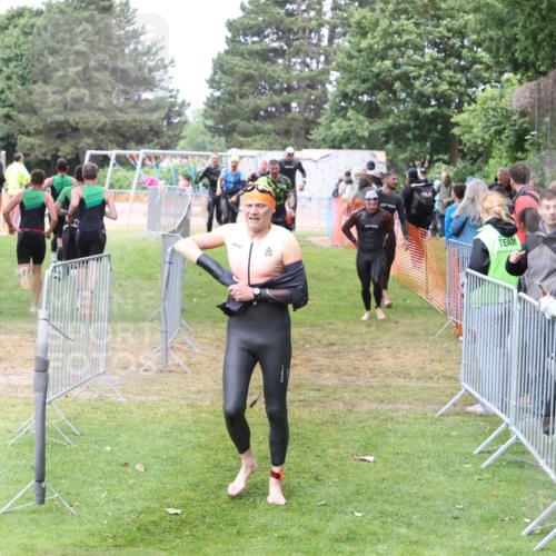 14.06.2026 - 7 Türme Triathlon Andreas Tolksdorf http://msf.ph/oto/9812551 14.06.2026 11:38:03 Schwimmen  meine-sportfotos.de