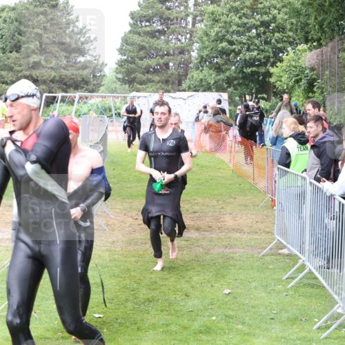 14.06.2026 - 7 Türme Triathlon Andreas Tolksdorf http://msf.ph/oto/9812567 14.06.2026 11:38:15 Schwimmen  meine-sportfotos.de