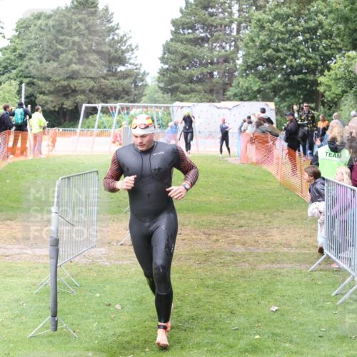 14.06.2026 - 7 Türme Triathlon Andreas Tolksdorf http://msf.ph/oto/9812589 14.06.2026 11:38:40 Schwimmen  meine-sportfotos.de