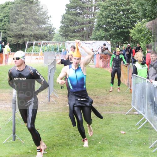 14.06.2026 - 7 Türme Triathlon Andreas Tolksdorf http://msf.ph/oto/9812613 14.06.2026 11:39:17 Schwimmen  meine-sportfotos.de