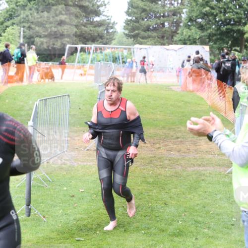 14.06.2026 - 7 Türme Triathlon Andreas Tolksdorf http://msf.ph/oto/9812643 14.06.2026 11:40:05 Schwimmen  meine-sportfotos.de