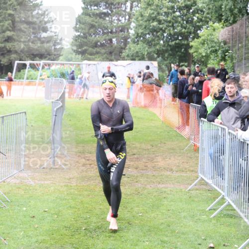14.06.2026 - 7 Türme Triathlon Andreas Tolksdorf http://msf.ph/oto/9812680 14.06.2026 11:41:39 Schwimmen  meine-sportfotos.de