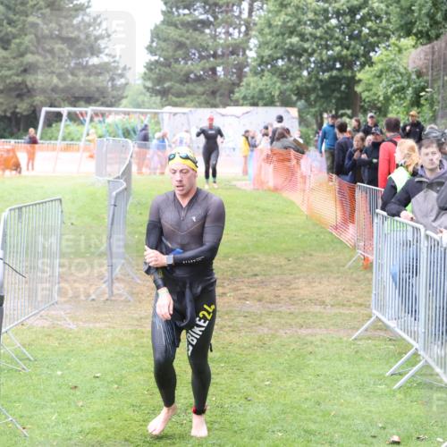 14.06.2026 - 7 Türme Triathlon Andreas Tolksdorf http://msf.ph/oto/9812681 14.06.2026 11:41:39 Schwimmen  meine-sportfotos.de