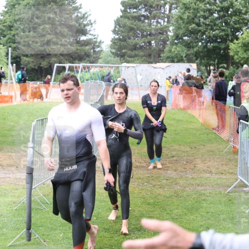 14.06.2026 - 7 Türme Triathlon Andreas Tolksdorf http://msf.ph/oto/9812707 14.06.2026 11:42:24 Schwimmen  meine-sportfotos.de
