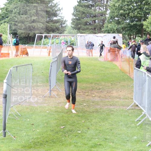 14.06.2026 - 7 Türme Triathlon Andreas Tolksdorf http://msf.ph/oto/9812716 14.06.2026 11:44:20 Schwimmen  meine-sportfotos.de