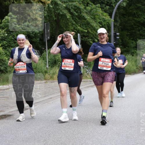 14.06.2026 - REWE Women's Run Jannik Wohlers http://msf.ph/oto/9812833 14.06.2026 11:05:50 Laufen 6033, 7, 5645, 7, 5678, 7 meine-sportfotos.de