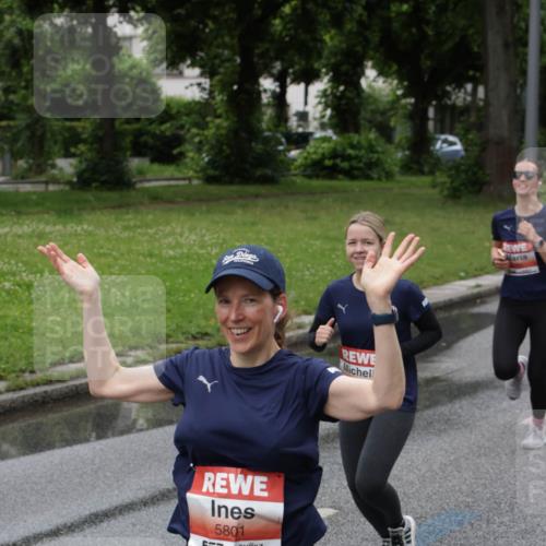 14.06.2026 - REWE Women's Run Jannik Wohlers http://msf.ph/oto/9812860 14.06.2026 10:39:17 Laufen 5801, 657 meine-sportfotos.de