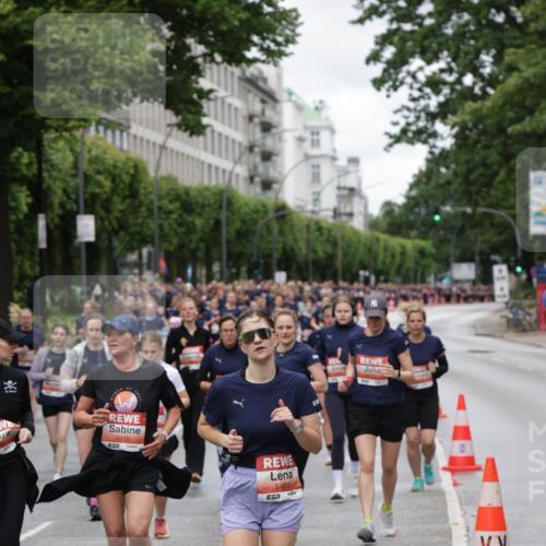 14.06.2026 - REWE Women's Run Jannik Wohlers http://msf.ph/oto/9812878 14.06.2026 10:39:20 Laufen 5212, 5403, 57 meine-sportfotos.de