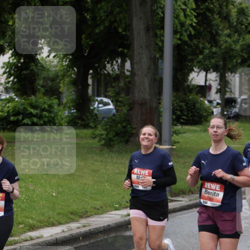 14.06.2026 - REWE Women's Run Jannik Wohlers http://msf.ph/oto/9812985 14.06.2026 10:39:34 Laufen 7, 5233, 7 meine-sportfotos.de