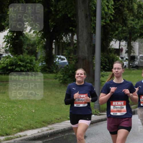 14.06.2026 - REWE Women's Run Jannik Wohlers http://msf.ph/oto/9812992 14.06.2026 10:39:34 Laufen 5112, 7, 5233, 7 meine-sportfotos.de