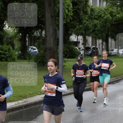 14.06.2026 - REWE Women's Run Jannik Wohlers http://msf.ph/oto/9813030 14.06.2026 10:39:36 Laufen 5595 meine-sportfotos.de