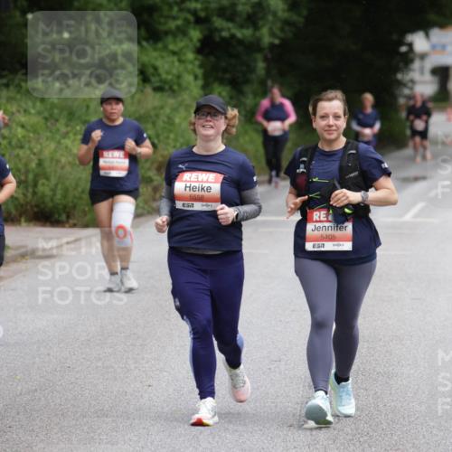 14.06.2026 - REWE Women's Run Jannik Wohlers http://msf.ph/oto/9813031 14.06.2026 11:06:37 Laufen 5972, 5558, 57, 5405 meine-sportfotos.de