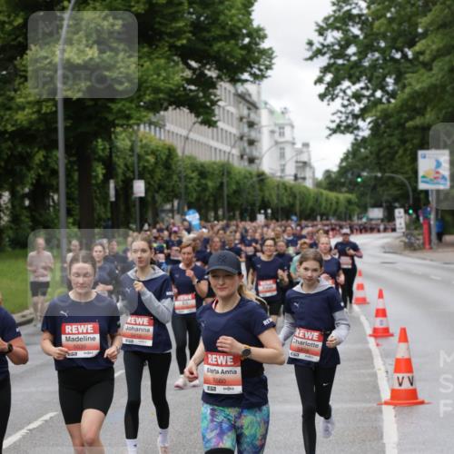 14.06.2026 - REWE Women's Run Jannik Wohlers http://msf.ph/oto/9813042 14.06.2026 10:39:38 Laufen 5039, 5410, 5560, 5409 meine-sportfotos.de