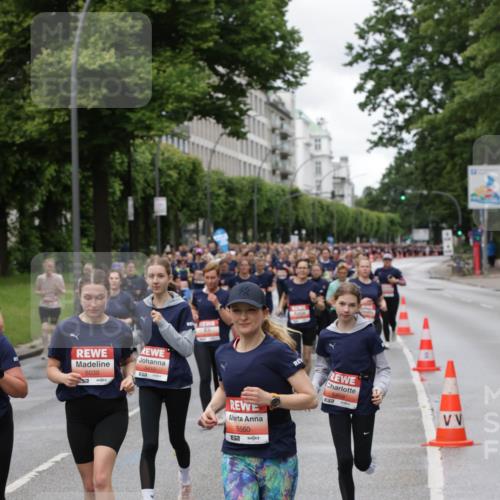 14.06.2026 - REWE Women's Run Jannik Wohlers http://msf.ph/oto/9813044 14.06.2026 10:39:38 Laufen 5039, 5410, 5560, 5409 meine-sportfotos.de