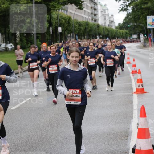 14.06.2026 - REWE Women's Run Jannik Wohlers http://msf.ph/oto/9813053 14.06.2026 10:39:40 Laufen 560, 5409 meine-sportfotos.de