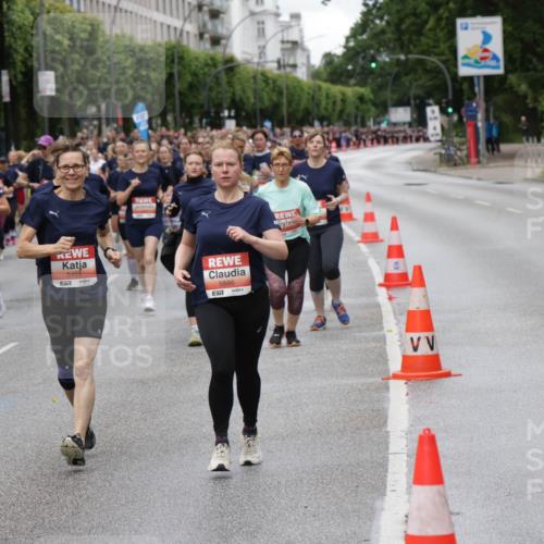 14.06.2026 - REWE Women's Run Jannik Wohlers http://msf.ph/oto/9813074 14.06.2026 10:39:42 Laufen 5455, 57, 5886, 57 meine-sportfotos.de