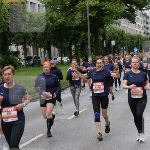 14.06.2026 - REWE Women's Run Jannik Wohlers http://msf.ph/oto/9813083 14.06.2026 10:39:43 Laufen 5115, 57, 5455, 7, 5886, 57 meine-sportfotos.de