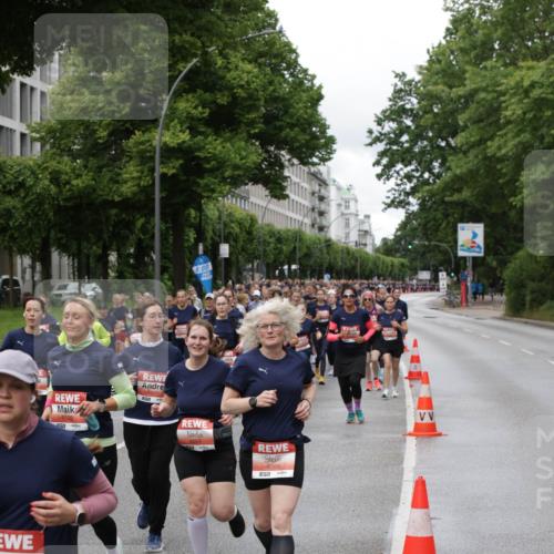 14.06.2026 - REWE Women's Run Jannik Wohlers http://msf.ph/oto/9813149 14.06.2026 10:39:50 Laufen 716, 5532, 6, 00, 6054, 6056 meine-sportfotos.de