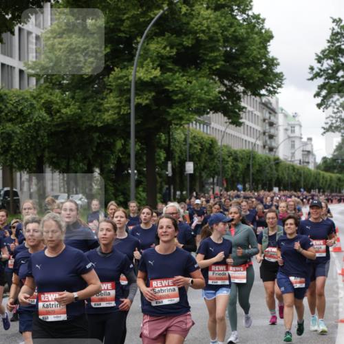 14.06.2026 - REWE Women's Run Jannik Wohlers http://msf.ph/oto/9813274 14.06.2026 10:40:06 Laufen 5929, 657, 5861, 7, 6025, 657 meine-sportfotos.de