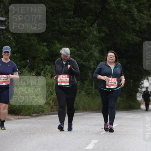14.06.2026 - REWE Women's Run Jannik Wohlers http://msf.ph/oto/9813800 14.06.2026 11:10:54 Laufen 5746, 5479, 5997, 57 meine-sportfotos.de