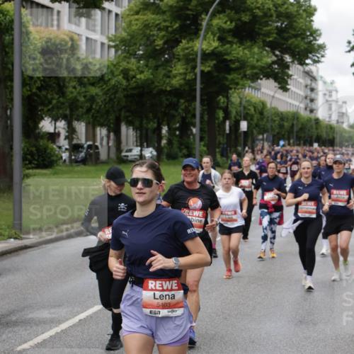 14.06.2026 - REWE Women's Run Jannik Wohlers http://msf.ph/oto/9814031 14.06.2026 10:39:22 Laufen 5403, 7 meine-sportfotos.de