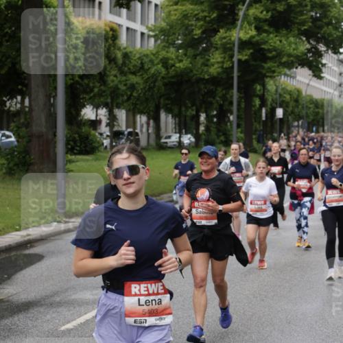 14.06.2026 - REWE Women's Run Jannik Wohlers http://msf.ph/oto/9814038 14.06.2026 10:39:23 Laufen 5403, 7, 5212 meine-sportfotos.de