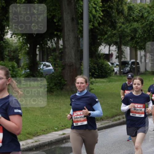 14.06.2026 - REWE Women's Run Jannik Wohlers http://msf.ph/oto/9814086 14.06.2026 10:39:35 Laufen 5569, 57, 5595, 7 meine-sportfotos.de