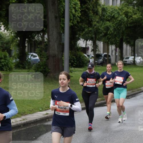 14.06.2026 - REWE Women's Run Jannik Wohlers http://msf.ph/oto/9814093 14.06.2026 10:39:36 Laufen 5595 meine-sportfotos.de