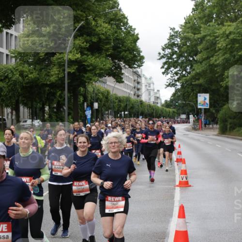 14.06.2026 - REWE Women's Run Jannik Wohlers http://msf.ph/oto/9814149 14.06.2026 10:39:50 Laufen 5672, 6056, 1 meine-sportfotos.de