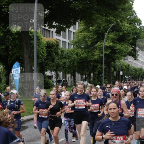 14.06.2026 - REWE Women's Run Jannik Wohlers http://msf.ph/oto/9814177 14.06.2026 10:39:57 Laufen 6, 00, 6009, 5050, 5322, 57 meine-sportfotos.de
