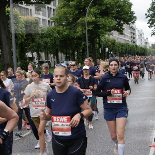 14.06.2026 - REWE Women's Run Jannik Wohlers http://msf.ph/oto/9814184 14.06.2026 10:39:59 Laufen 5196, 157, 5873, 7, 5322, 517, 5183 meine-sportfotos.de