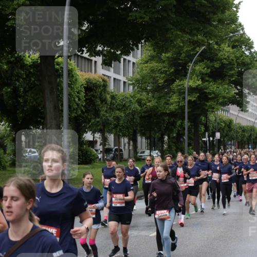 14.06.2026 - REWE Women's Run Jannik Wohlers http://msf.ph/oto/9814196 14.06.2026 10:40:02 Laufen 40, 1058 meine-sportfotos.de