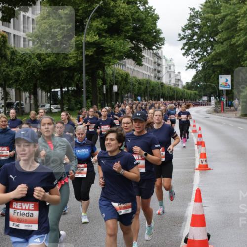 14.06.2026 - REWE Women's Run Jannik Wohlers http://msf.ph/oto/9814225 14.06.2026 10:40:09 Laufen 6031, 5092, 5948 meine-sportfotos.de