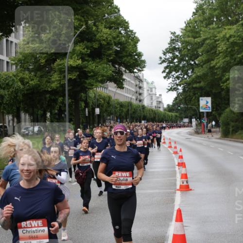 14.06.2026 - REWE Women's Run Jannik Wohlers http://msf.ph/oto/9814254 14.06.2026 10:40:20 Laufen 5444, 7, 5418, 7 meine-sportfotos.de