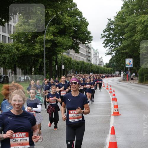 14.06.2026 - REWE Women's Run Jannik Wohlers http://msf.ph/oto/9814257 14.06.2026 10:40:20 Laufen 5444, 5418, 657 meine-sportfotos.de
