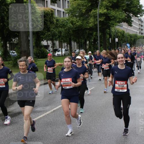 14.06.2026 - REWE Women's Run Jannik Wohlers http://msf.ph/oto/9814283 14.06.2026 10:40:27 Laufen 5307, 5553, 7 meine-sportfotos.de