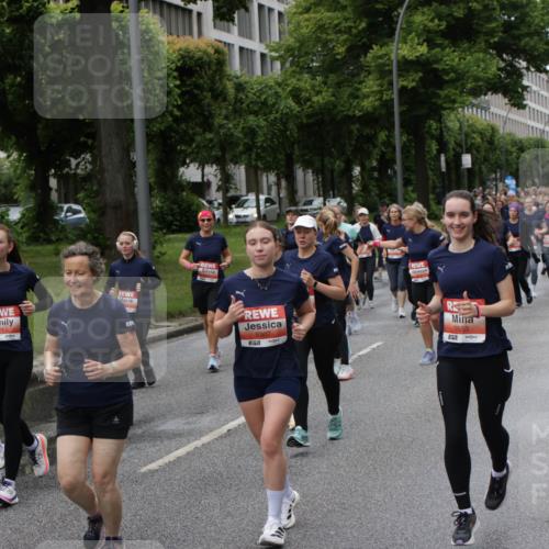 14.06.2026 - REWE Women's Run Jannik Wohlers http://msf.ph/oto/9814286 14.06.2026 10:40:27 Laufen 6013, 5307, 7, 5553 meine-sportfotos.de