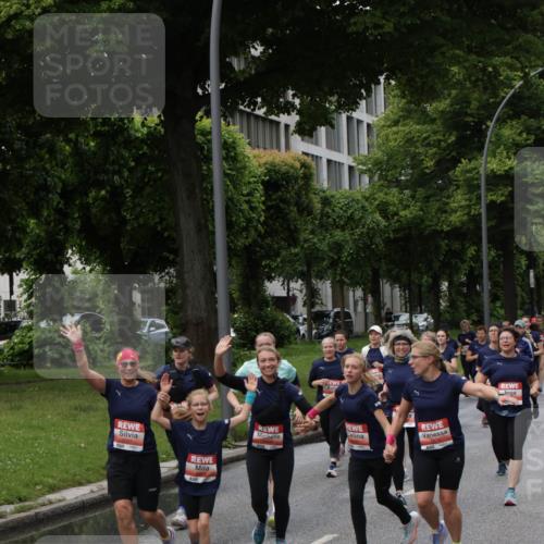 14.06.2026 - REWE Women's Run Jannik Wohlers http://msf.ph/oto/9814301 14.06.2026 10:40:30 Laufen 657 meine-sportfotos.de