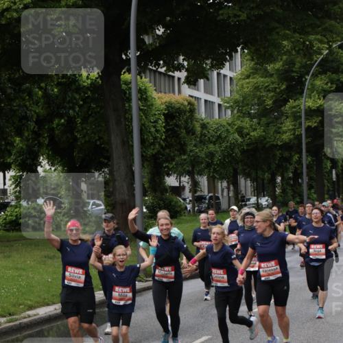 14.06.2026 - REWE Women's Run Jannik Wohlers http://msf.ph/oto/9814302 14.06.2026 10:40:30 Laufen  meine-sportfotos.de