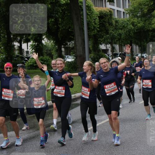 14.06.2026 - REWE Women's Run Jannik Wohlers http://msf.ph/oto/9814311 14.06.2026 10:40:31 Laufen 5027, 7, 5608, 5610, 51 meine-sportfotos.de