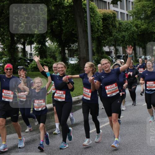 14.06.2026 - REWE Women's Run Jannik Wohlers http://msf.ph/oto/9814312 14.06.2026 10:40:31 Laufen 5027, 5609, 5610 meine-sportfotos.de