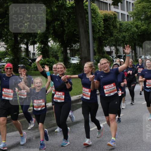 14.06.2026 - REWE Women's Run Jannik Wohlers http://msf.ph/oto/9814313 14.06.2026 10:40:31 Laufen 5027, 5609, 7, 5610 meine-sportfotos.de