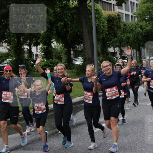 14.06.2026 - REWE Women's Run Jannik Wohlers http://msf.ph/oto/9814314 14.06.2026 10:40:31 Laufen 5027, 7, 657, 5610, 57 meine-sportfotos.de