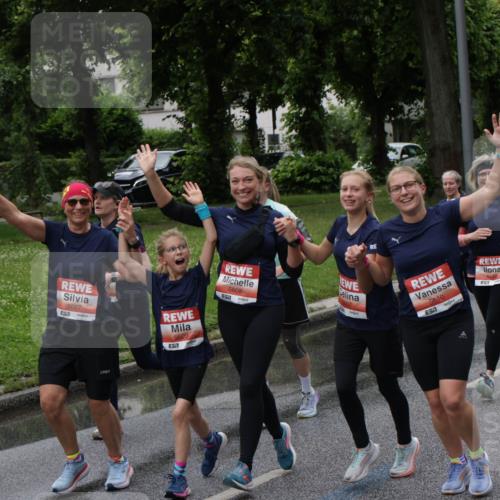 14.06.2026 - REWE Women's Run Jannik Wohlers http://msf.ph/oto/9814324 14.06.2026 10:40:31 Laufen 5027, 7, 5609, 7, 5608, 6517, 0, 5610, 57 meine-sportfotos.de
