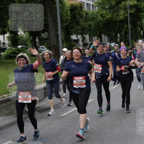 14.06.2026 - REWE Women's Run Jannik Wohlers http://msf.ph/oto/9814326 14.06.2026 10:40:32 Laufen 5192, 7, 5507, 7 meine-sportfotos.de